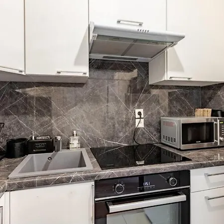 Modern House Apartment Courbevoie